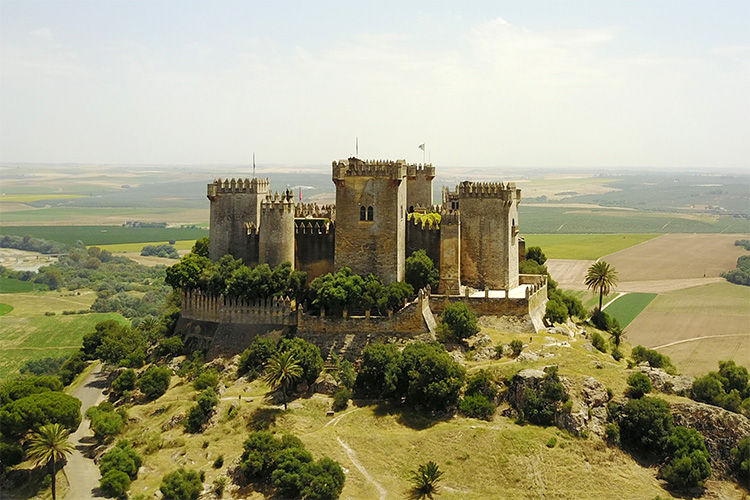 stone castles in the middle ages