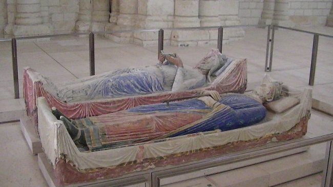 Effigies of Eleanor of Aquitaine and Henry II of England in the church of Fontevraud Abbey.