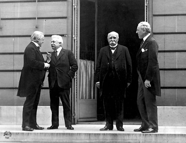 When Was the World War One Armistice and When Was the Treaty of Versailles Signed? | History Hit