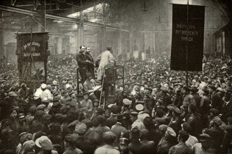 causes of the russian revolution of 1917 essay