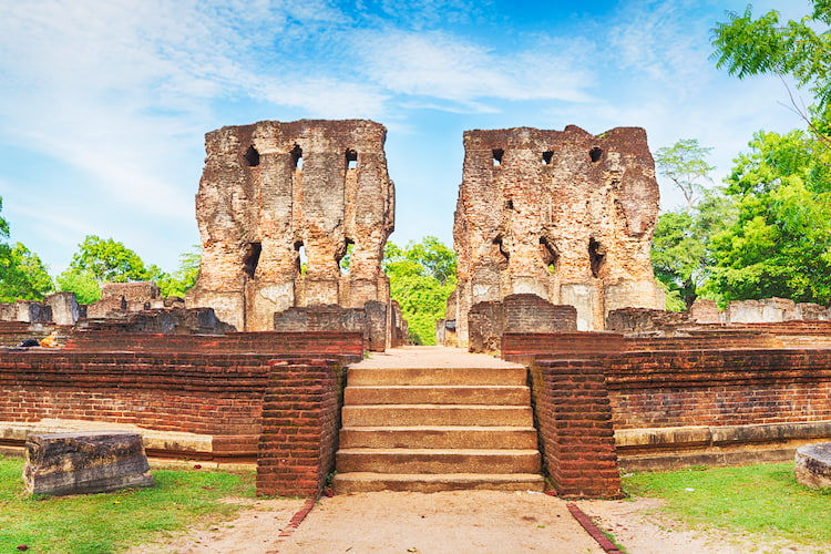 polonnaruwa short essay in english