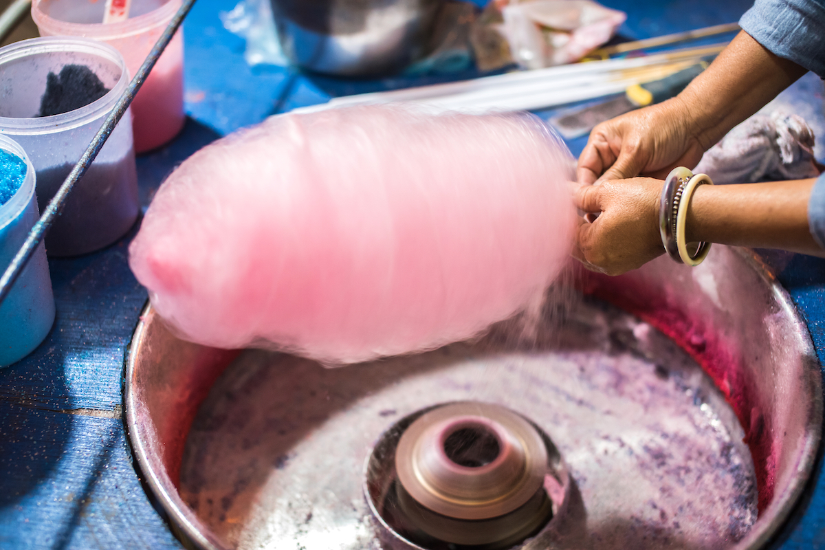 klima skud charme The Unlikely Story of the Dentist Who Invented Cotton Candy