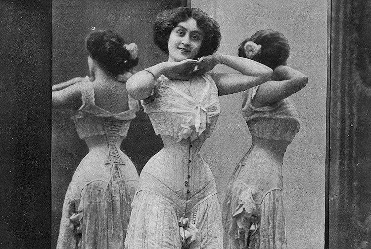 Image result for whale bone corset  18 century fashion, Victorian corset,  Historic corsets