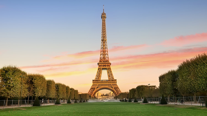 la tour eiffel facts in french
