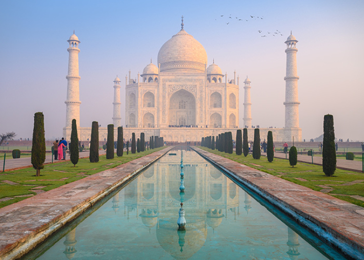 essay on historical places in india