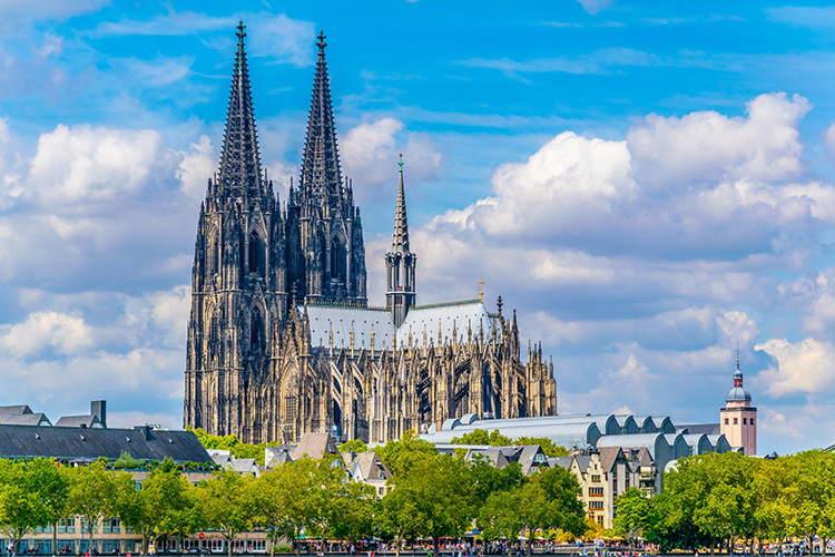 visit cologne cathedral